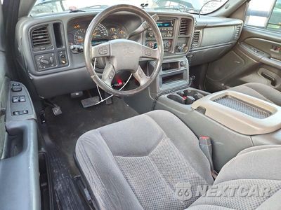 Zdjęcie 9 z 13 samochodu: 2006 CHEVROLET SILVERADO C2500 HEAVY DUTY VIN:1GCHC29D56E232908 - miniatura