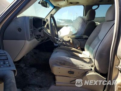 Zdjęcie 7 z 13 samochodu: 2003 CHEVROLET SUBURBAN C1500 VIN:3GNEC16T13G237544 - miniatura