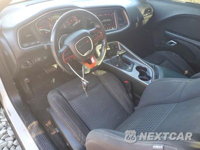 Zdjęcie 8 z 12 samochodu: 2017 DODGE CHALLENGER SXT VIN:2C3CDZAG8HH633598 - miniatura