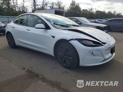 Czwarte zdjęcie samochodu z boku: 2026 TESLA MODEL 3 VIN:5YJ3E1EA3TF190033 - miniatura