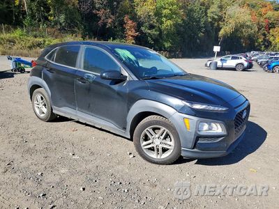 Czwarte zdjęcie samochodu z boku: 2020 HYUNDAI KONA SE VIN:KM8K12AA8LU578235 - miniatura