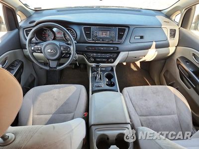 Zdjęcie 8 z 13 samochodu: 2016 KIA SEDONA LX VIN:KNDMB5C17G6178699 - miniatura