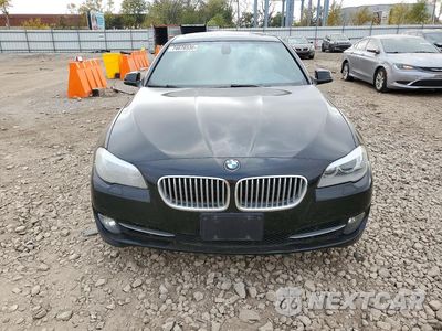 Piąte zdjęcie samochodu w środku: 2012 BMW 550 XI VIN:WBAFU9C55CC786968 - miniatura