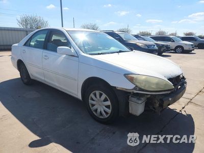 Czwarte zdjęcie samochodu z boku: 2005 TOYOTA CAMRY LE VIN:4T1BE32K75U404371 - miniatura