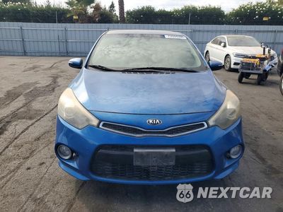 Piąte zdjęcie samochodu w środku: 2014 KIA FORTE KOUP EX VIN:KNAFX6A83E5221421 - miniatura