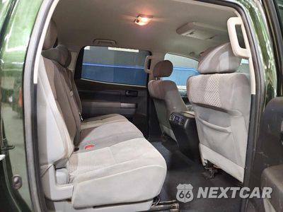 Zdjęcie 10 z 12 samochodu: 2013 TOYOTA TUNDRA CREWMAX SR5 VIN:5TFDY5F10DX306460 - miniatura