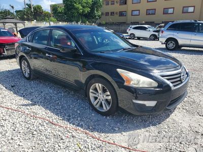 Czwarte zdjęcie samochodu z boku: 2014 NISSAN ALTIMA 2.5 S VIN:1N4AL3AP4EN377911 - miniatura