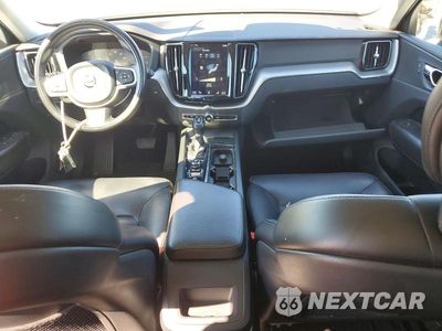 Zdjęcie 8 z 13 samochodu: 2019 VOLVO XC60 T5 MOMENTUM VIN:LYV102DK9KB247437 - miniatura