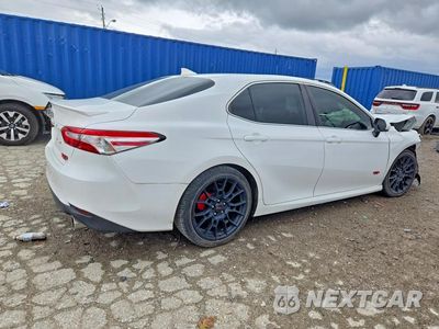Trzecie zdjęcie samochodu z tyłu: 2019 TOYOTA CAMRY LE VIN:4T1B11HK3KU284829 - miniatura