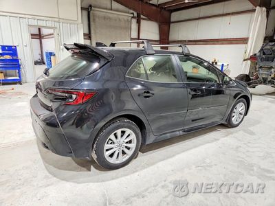 Trzecie zdjęcie samochodu z tyłu: 2026 TOYOTA COROLLA HATCHBACK SE VIN:JTND4MBE3T3262700 - miniatura