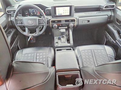 Zdjęcie 8 z 12 samochodu: 2024 TOYOTA TACOMA SR VIN:3TYKD5HN3RT015827 - miniatura