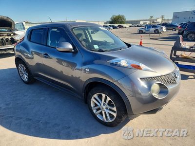 Czwarte zdjęcie samochodu z boku: 2012 NISSAN JUKE S VIN:JN8AF5MV0CT107675 - miniatura