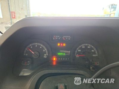 Zdjęcie 9 z 13 samochodu: 2011 FORD ECONOLINE E350 SUPER DUTY WAGON VIN:1FDNE3BL6BDA52465 - miniatura