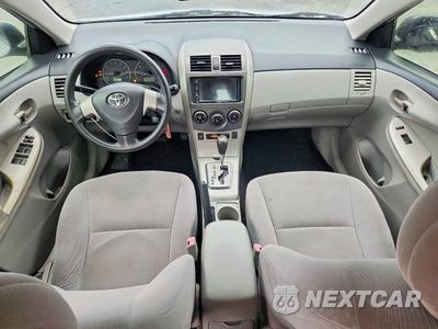 Zdjęcie 8 z 12 samochodu: 2011 TOYOTA COROLLA LE VIN:JTDBU4EE7BJ106077 - miniatura