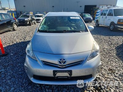 Piąte zdjęcie samochodu w środku: 2014 TOYOTA PRIUS V THREE VIN:JTDZN3EU3E3331540 - miniatura