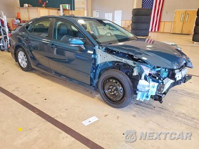 Czwarte zdjęcie samochodu z boku: 2026 TOYOTA CAMRY LE VIN:4T1DBADKXTU037725 - miniatura