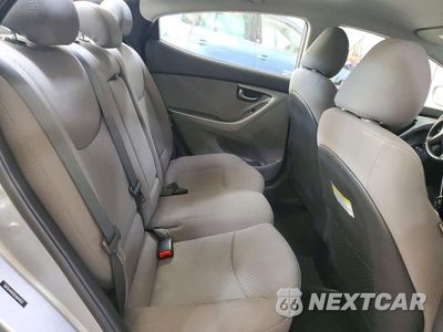 Zdjęcie 10 z 12 samochodu: 2016 HYUNDAI ELANTRA SE VIN:5NPDH4AE8GH664832 - miniatura