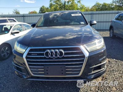 Piąte zdjęcie samochodu w środku: 2017 AUDI Q7 PREMIUM PLUS VIN:WA1LHAF77HD053888 - miniatura