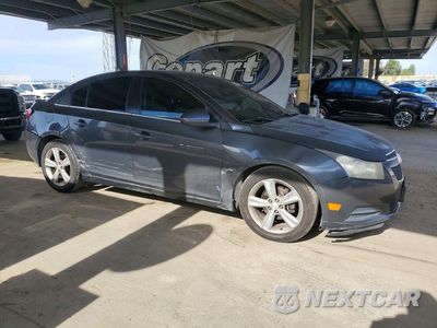 Czwarte zdjęcie samochodu z boku: 2013 CHEVROLET CRUZE LT VIN:1G1PE5SB4D7220971 - miniatura