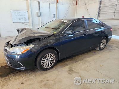 2017 TOYOTA CAMRY LE 4T1BF1FK7HU735144 - główne zdjęcie licytacji z USA - miniatura