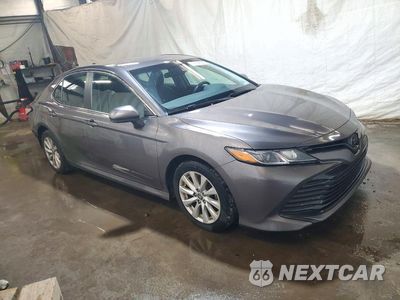 Czwarte zdjęcie samochodu z boku: 2020 TOYOTA CAMRY LE VIN:4T1C11AK5LU508067 - miniatura