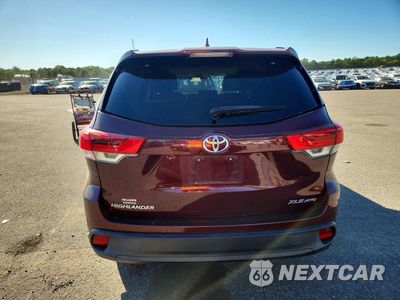 Zdjęcie 6 z 13 samochodu: 2018 TOYOTA HIGHLANDER XLE VIN:5TDJZRFH3JS841496 - miniatura