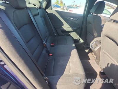 Zdjęcie 10 z 12 samochodu: 2017 CHEVROLET MALIBU LT VIN:1G1ZE5ST3HF137903 - miniatura