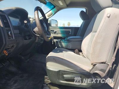 Zdjęcie 7 z 12 samochodu: 2019 RAM 1500 CLASSIC TRADESMAN VIN:3C6JR6DG0KG506289 - miniatura