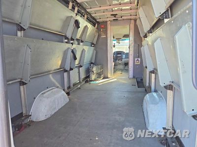 Zdjęcie 10 z 13 samochodu: 2011 MERCEDES-BENZ SPRINTER 2500 DELIVERY VAN VIN:WD3PE8CB5B5601884 - miniatura