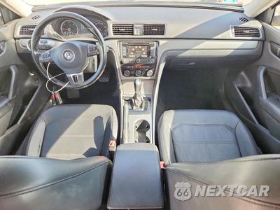 Zdjęcie 8 z 12 samochodu: 2015 VOLKSWAGEN PASSAT SE VIN:1VWBV7A35FC094263 - miniatura