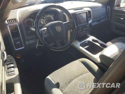 Zdjęcie 8 z 12 samochodu: 2018 RAM 1500 SLT VIN:1C6RR7GG0JS218641 - miniatura