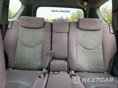 Zdjęcie 10 z 13 samochodu: 2007 TOYOTA RAV4 BASE VIN:JTMBD33V275080579 - miniatura