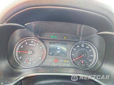 Zdjęcie 9 z 12 samochodu: 2019 KIA FORTE LXS VIN:3KPF24AD8KE032671 - miniatura