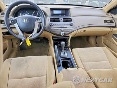 Zdjęcie 8 z 12 samochodu: 2010 HONDA ACCORD LXP VIN:1HGCP2F48AA127400 - miniatura