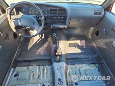 Zdjęcie 8 z 12 samochodu: 1991 TOYOTA PICKUP 1/2 TON SHORT WHEELBASE VIN:JT4RN81A6M5120599 - miniatura