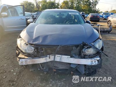 Piąte zdjęcie samochodu w środku: 2016 HONDA CIVIC LX VIN:2HGFC2F55GH571135 - miniatura