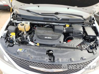 Zdjęcie 12 z 13 samochodu: 2017 CHRYSLER PACIFICA TOURING L VIN:2C4RC1BGXHR638109 - miniatura