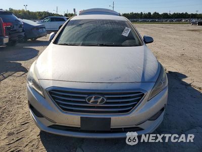 Piąte zdjęcie samochodu w środku: 2017 HYUNDAI SONATA SE VIN:5NPE24AF9HH452117 - miniatura