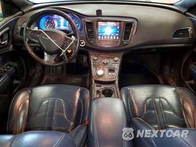 Zdjęcie 8 z 12 samochodu: 2015 CHRYSLER 200 S VIN:1C3CCCBB5FN674679 - miniatura