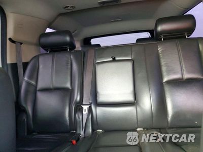 Zdjęcie 10 z 13 samochodu: 2010 CHEVROLET SUBURBAN C1500 LT VIN:1GNUCJE07AR269124 - miniatura