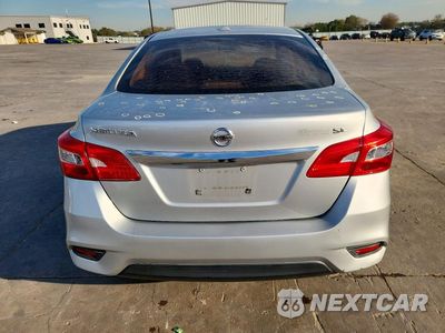 Zdjęcie 6 z 12 samochodu: 2018 NISSAN SENTRA SV VIN:3N1AB7AP3JL637460 - miniatura