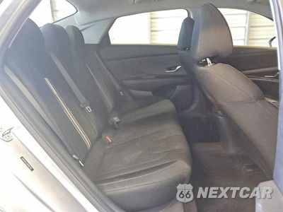 Zdjęcie 10 z 12 samochodu: 2021 HYUNDAI ELANTRA SEL VIN:5NPLM4AG2MH027505 - miniatura