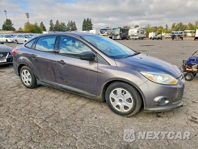 Czwarte zdjęcie samochodu z boku: 2012 FORD FOCUS S VIN:1FAHP3E21CL285326 - miniatura