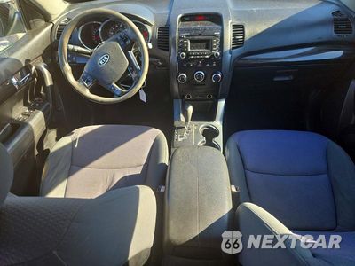 Zdjęcie 8 z 13 samochodu: 2012 KIA SORENTO LX VIN:5XYKT4A23CG286948 - miniatura