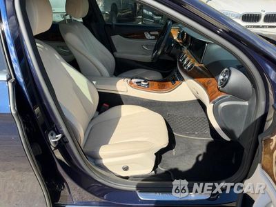 Piąte zdjęcie samochodu w środku: 2019 MERCEDES-BENZ E 450 4MATIC VIN:WDDZF6JB7KA523382 - miniatura