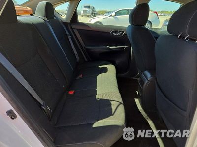 Zdjęcie 10 z 12 samochodu: 2019 NISSAN SENTRA S VIN:3N1AB7AP6KY216501 - miniatura