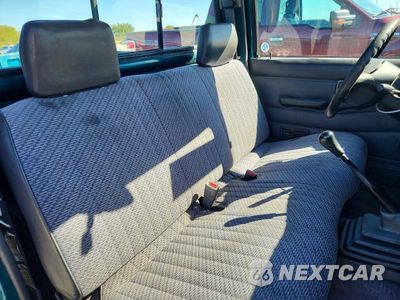 Zdjęcie 10 z 12 samochodu: 1997 NISSAN TRUCK BASE VIN:1N6SD11S5VC319786 - miniatura