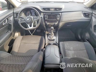 Zdjęcie 8 z 13 samochodu: 2018 NISSAN ROGUE SV VIN:5N1AT2MV4JC805363 - miniatura