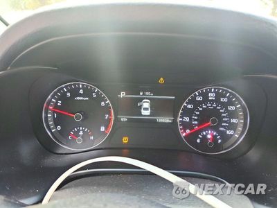 Zdjęcie 9 z 12 samochodu: 2023 KIA FORTE LXS VIN:3KPF24AD5PE573474 - miniatura
