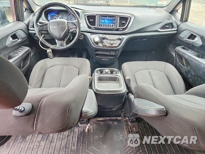 Zdjęcie 8 z 14 samochodu: 2018 CHRYSLER PACIFICA TOURING PLUS VIN:2C4RC1FG1JR204502 - miniatura